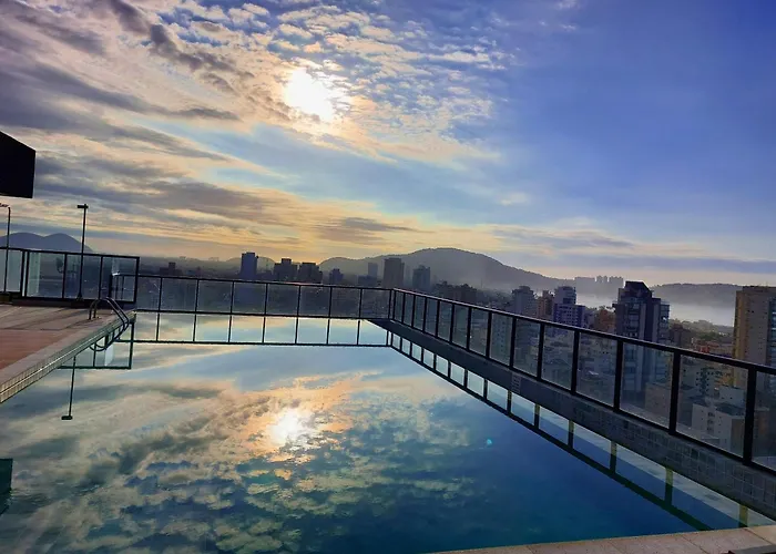 Apartamentos Praia da Enseada no Guarujá - Conforto e Vista Incrível